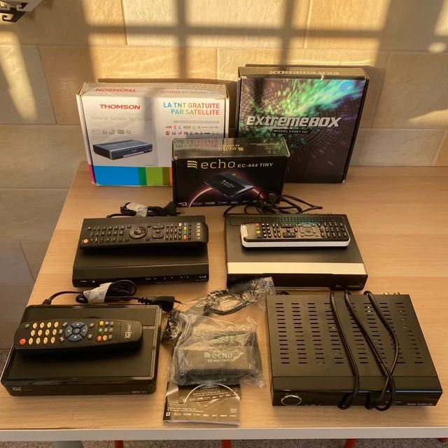 5 decodificadores / receptores de satélite