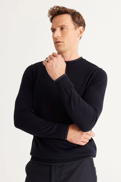 Męski sweter z akrylu z okrągłym dekoltem czarny 2xl 5ga
