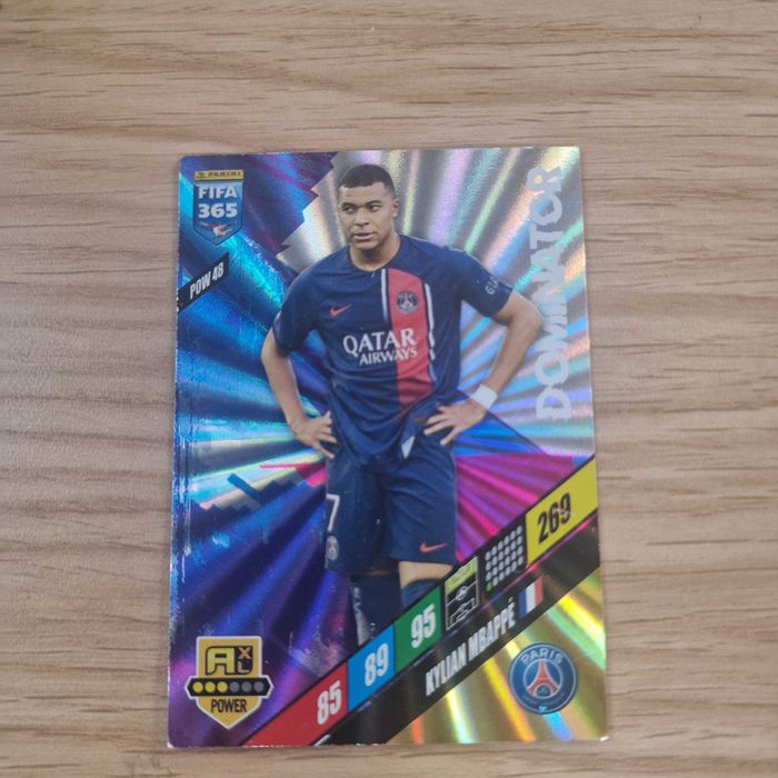 Panini FIFA 365 2024 kylian Mbappe