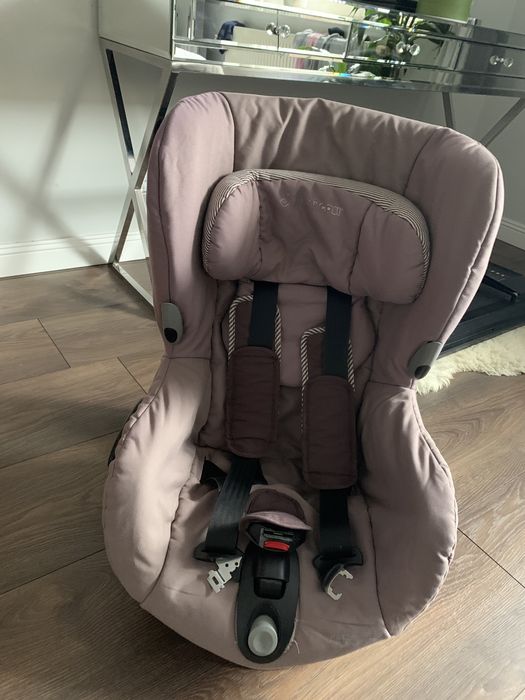 Fotelik maxi cosi axis obracany