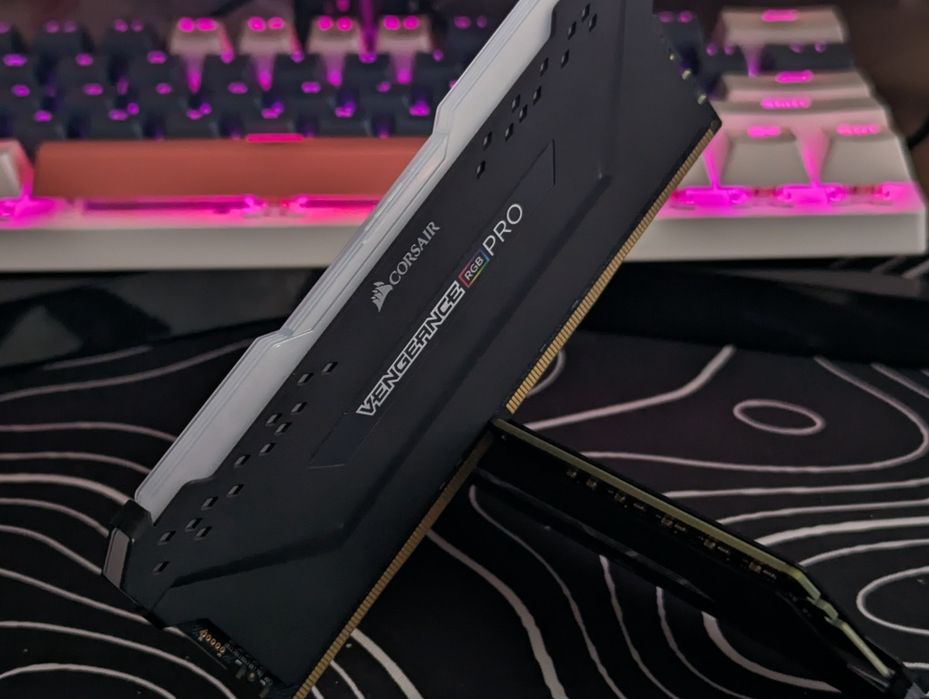 corsair vengeance pro rgb ddr4 - Купить электронику - Цены на OLX.ua