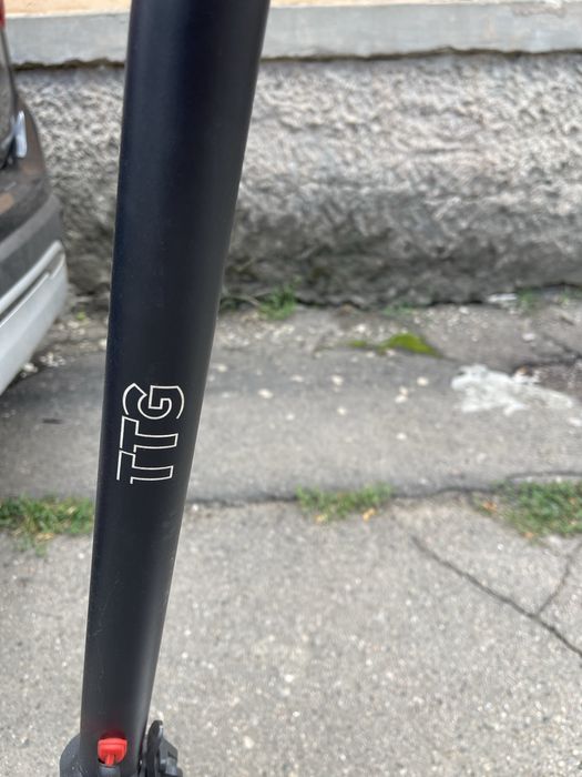 Продам електросамокат фірми TTG SM F6 36V 8AH білий