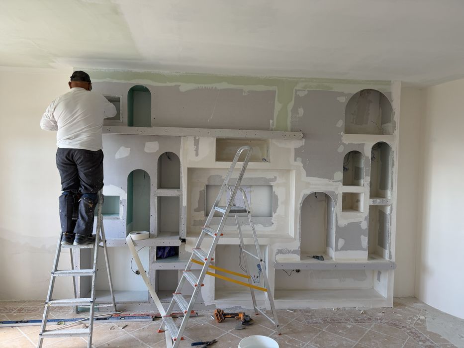 Somos especialistas em Pladur, Pavimentos e Pinturas !!!
