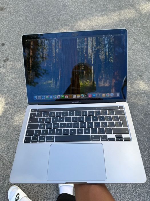 À VENDA: MacBook Pro (Como Novo)