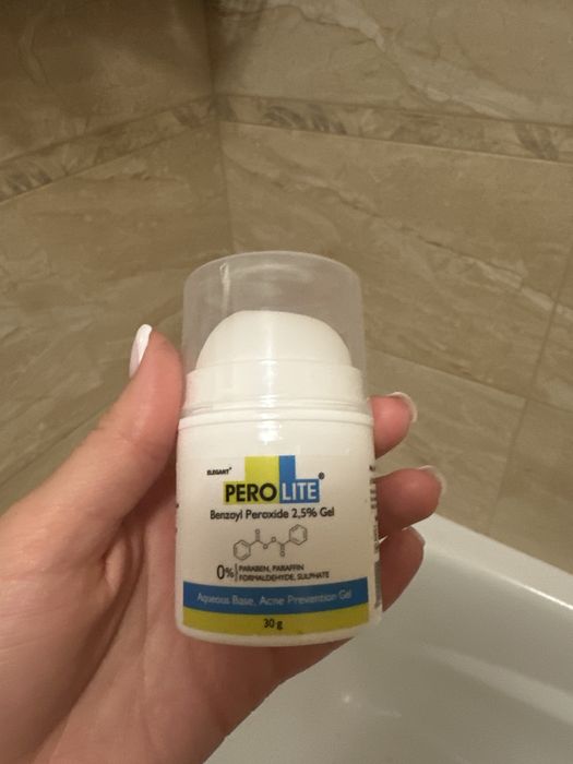 Perolite benzoyl Peroxide 2,5% гель