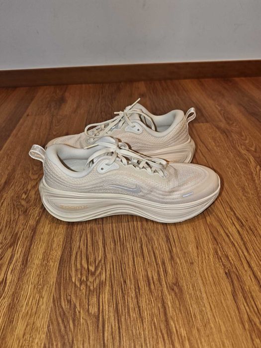 Nike Vomero Plus