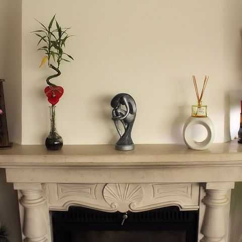 Corpo de mulher em marfinite pintada à mão (0,91 kg; Altura 24 cm)