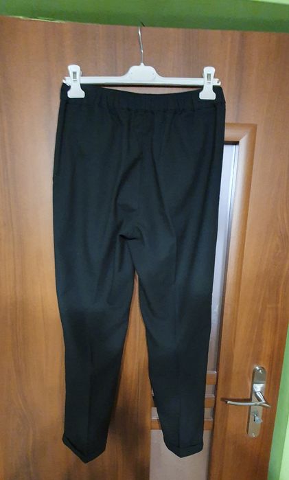 Spodnie z kantem czarne rozmiar 36