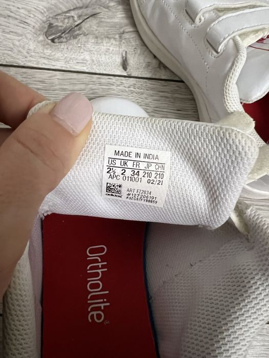 Кросівки оригінальні Adidas stan swith