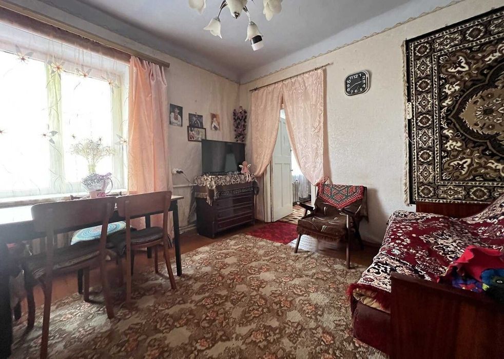Продаж 3к квартири в Гнівані