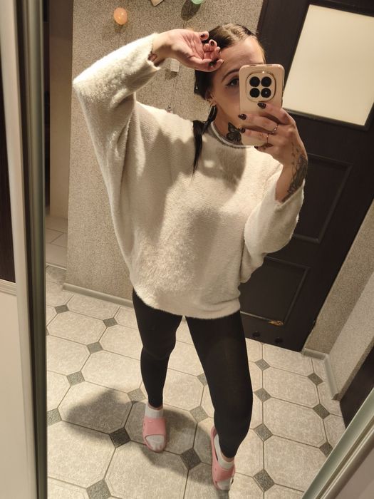 Sweter nietoperz oversize kremowy