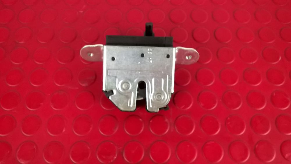 Fecho da Mala  - 39021416 / A102523 / 430036418 - OPEL CORSA E (X15)