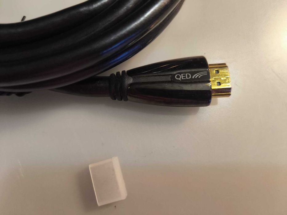 Cabo HDMI Premium QED Live (Edição Especial PS3) – Como Novo