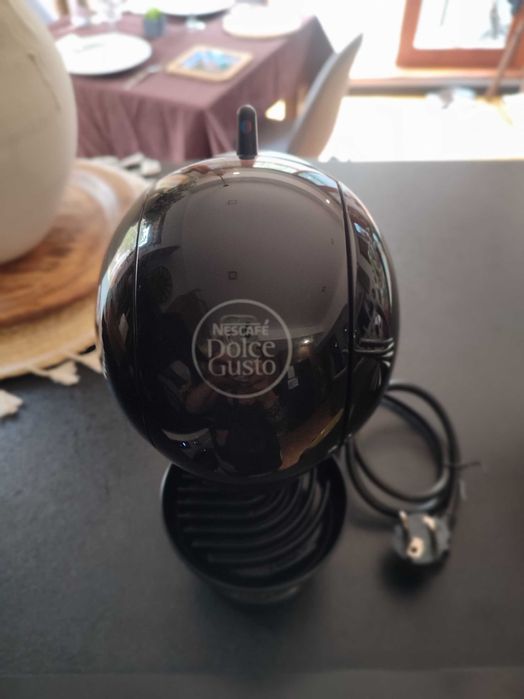 Maquina Nescafé Dolce Gusto