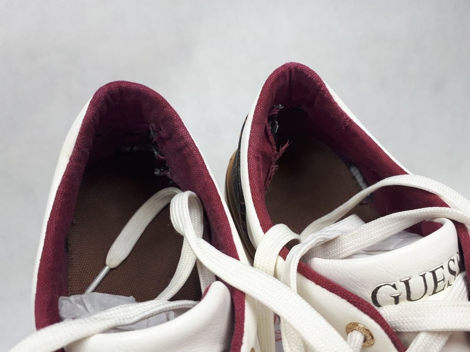Męskie sneakersy GUESS białe monigram brąz 43 oryginalne