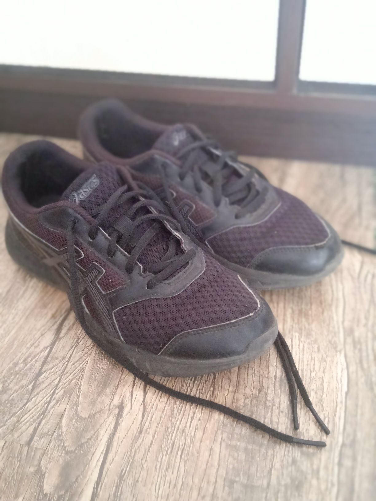 Asics hotsell stormer 2
