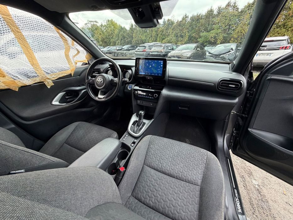 Toyota Yaris Cross HYBRYDA AUTOMAT bogate wyposażenie OKAZJA!