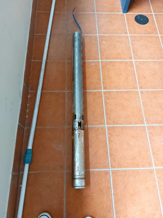 Bomba de água de furo