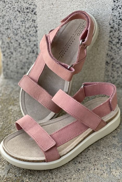 Шкіряні босоніжки сандалі ecco flowt 32 p.