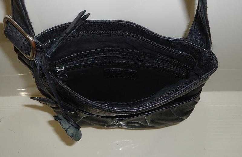 Модная кожаная сумочка next