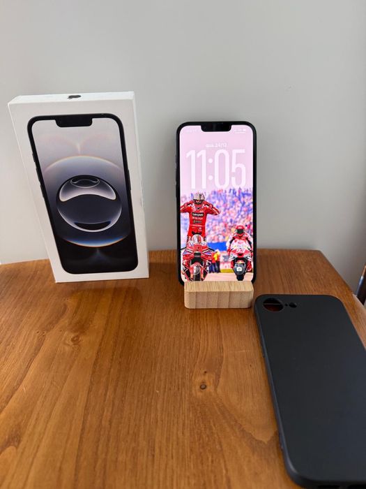 Iphone 16e Novo Com garantia 100% bateria