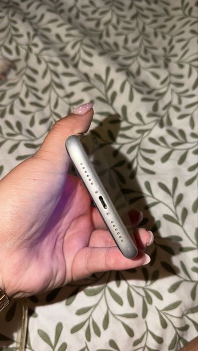 iPhone branco  XR 64GB