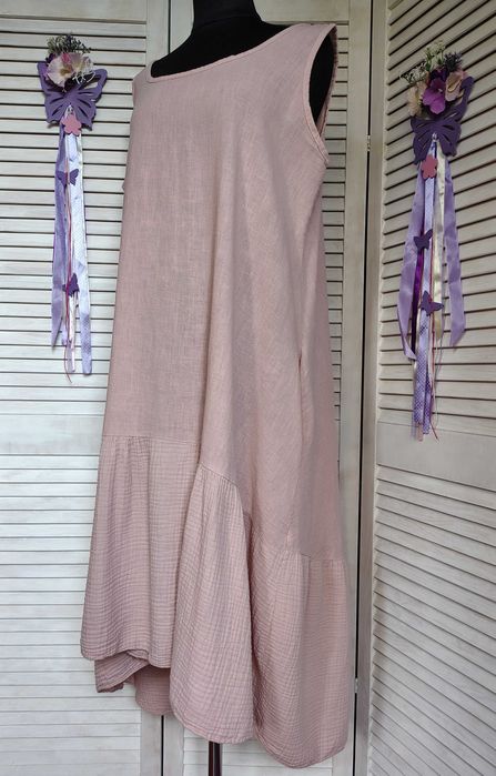 Натуральное, свободное, оверсайз платье миди нюдового оттенка италия