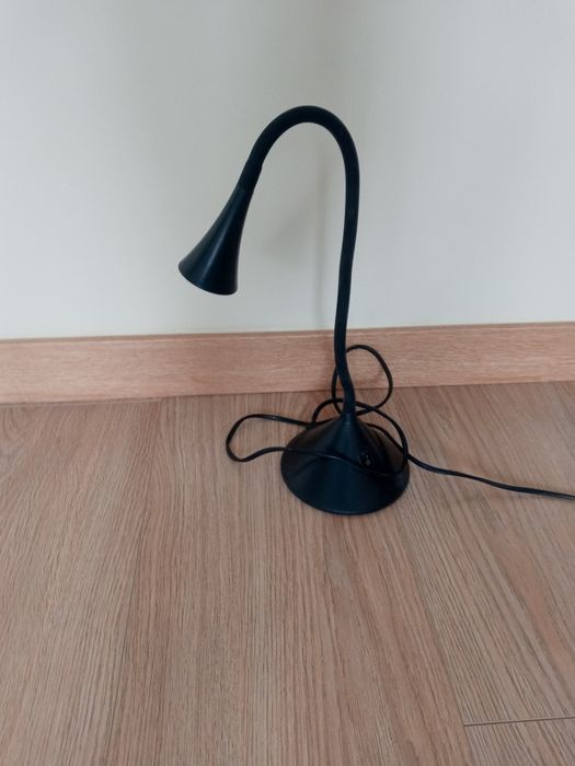 Lampka nocna czarna