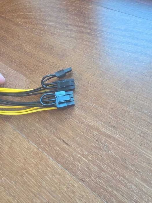 Cabo PCIE splitter