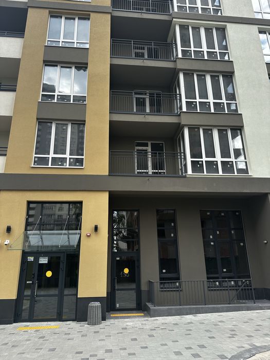 Оренда приміщення 44 м в ЖК Крона Парк. Канікули 6 місяців