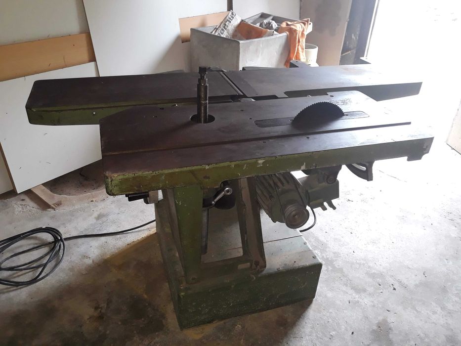 Máquina para carpintaria