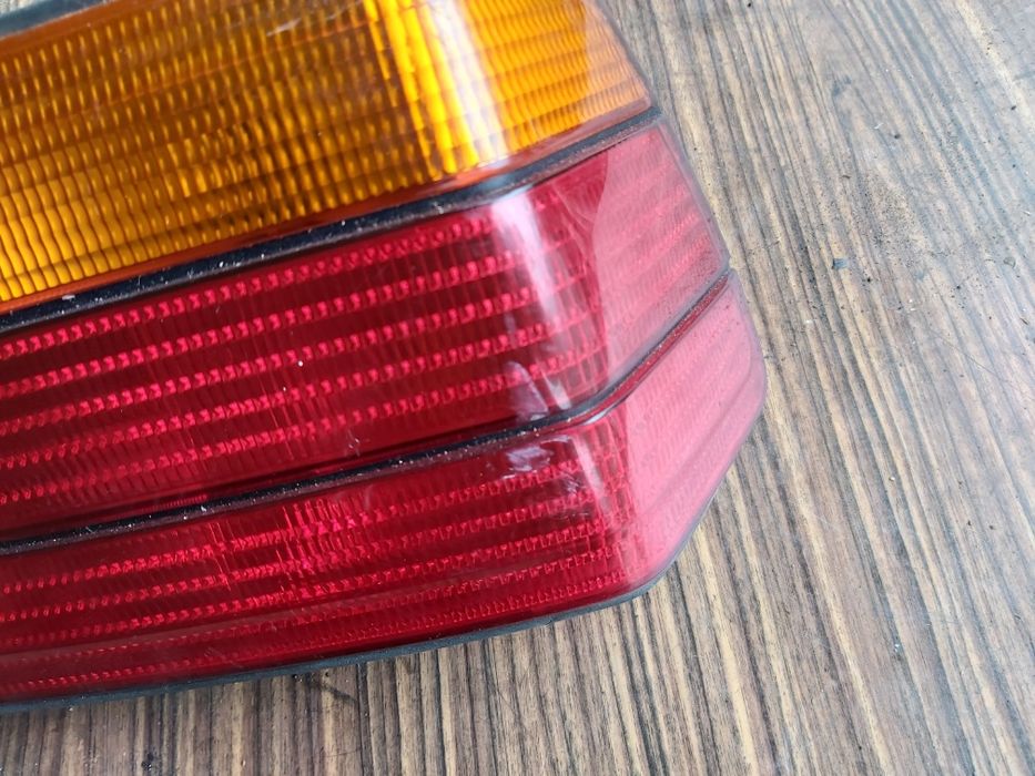 Lampa prawy tył e36 coupe