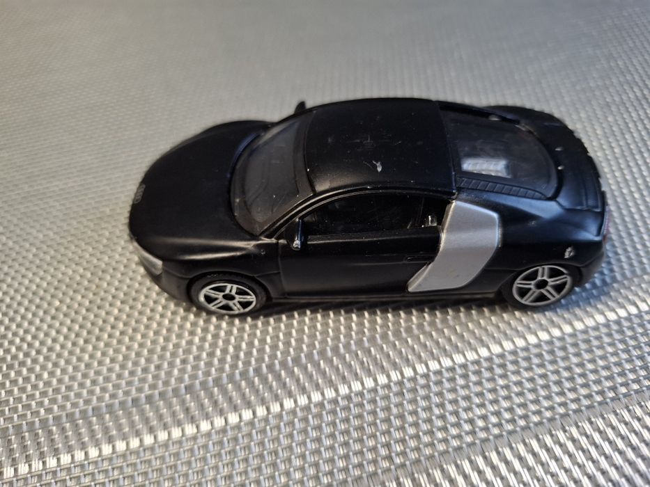 Bburago audi r8 model samochodu