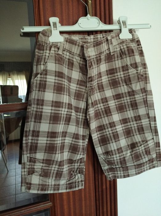 Calções de menino tamanho 4 anos