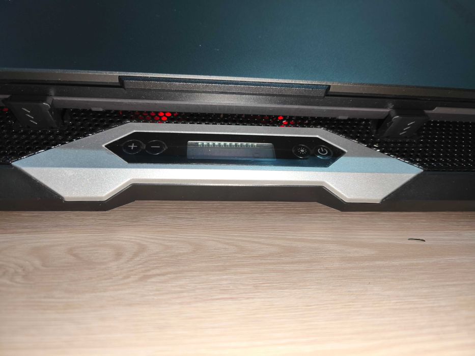 Охлаждающая подставка для ноутбука 2E Gaming