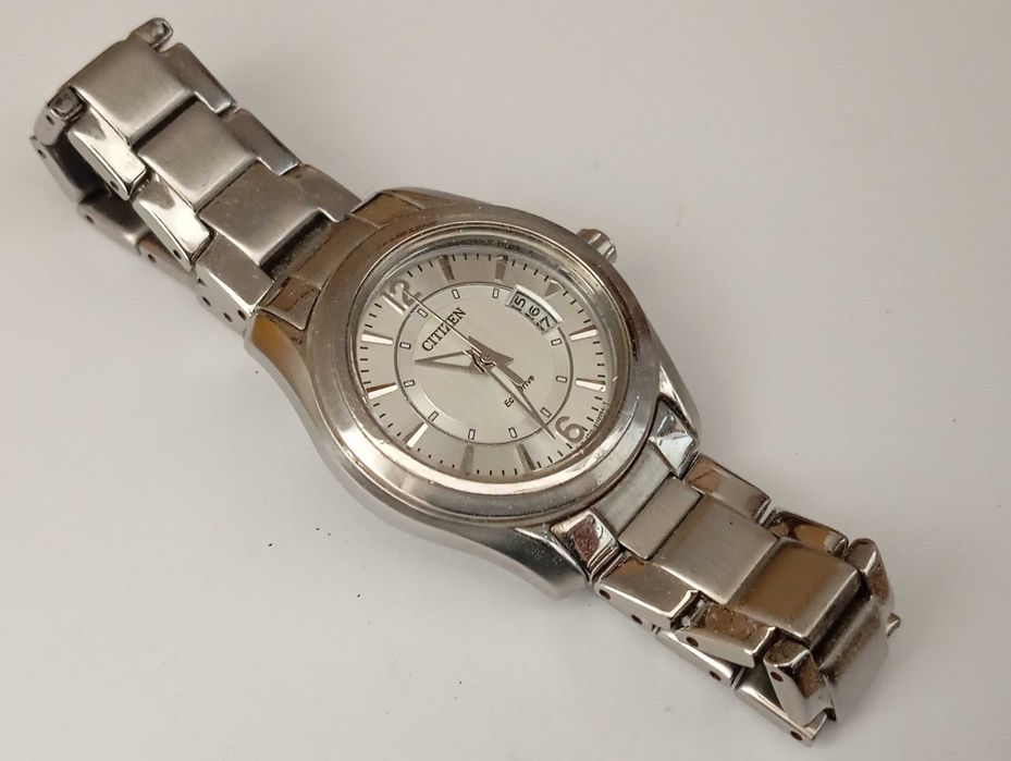 Zegarek damski Citizen Eco-Drive zasilany solarnie