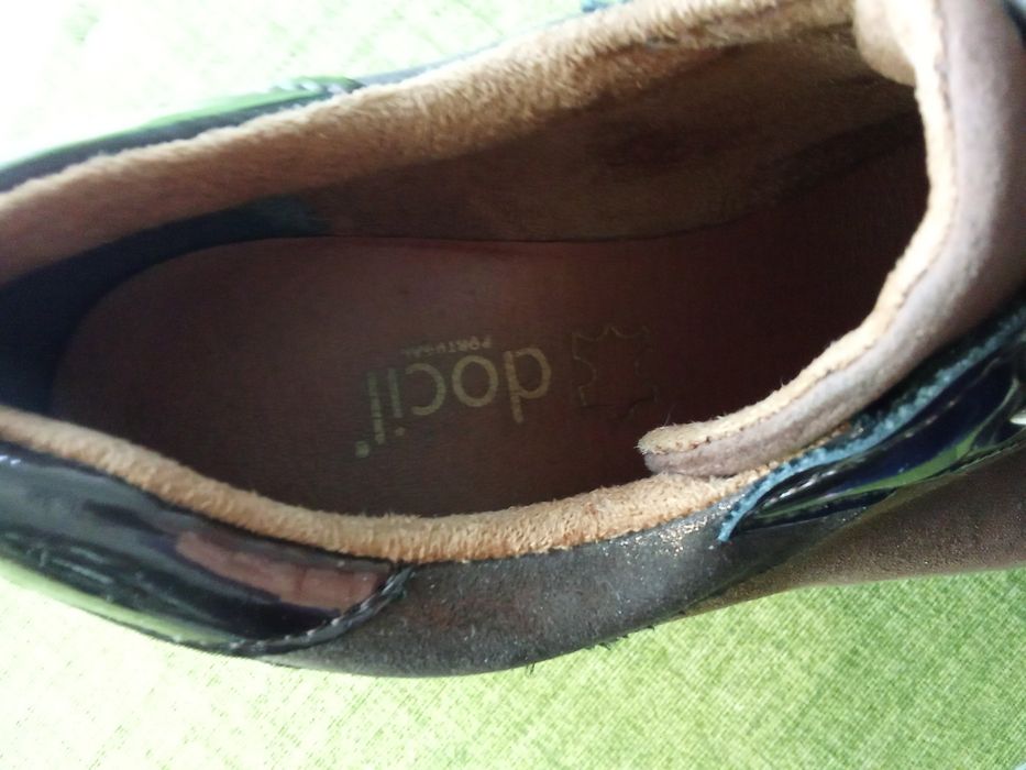 Sapatos castanhos com Cunha. 40