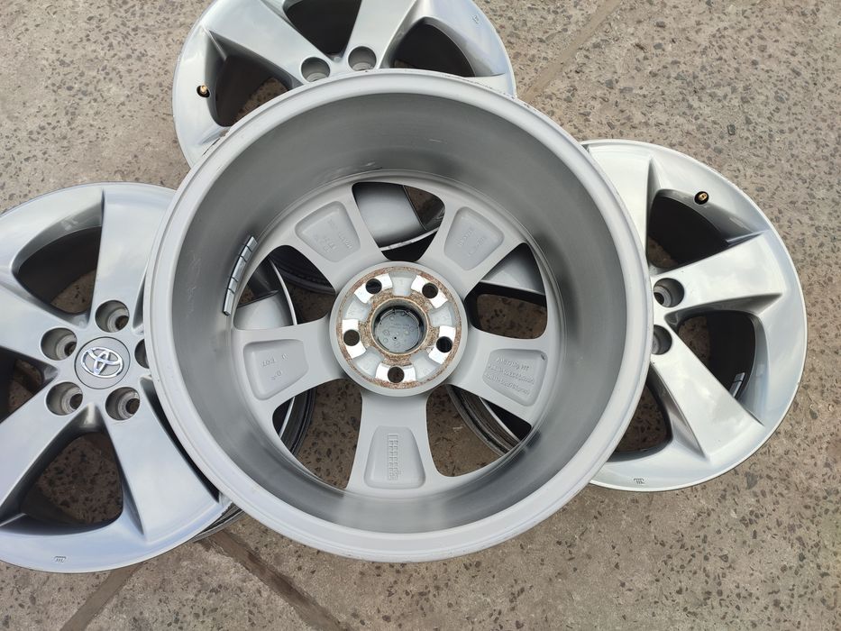 Диски 5/114.3 R17 Tayota Camry Avensis