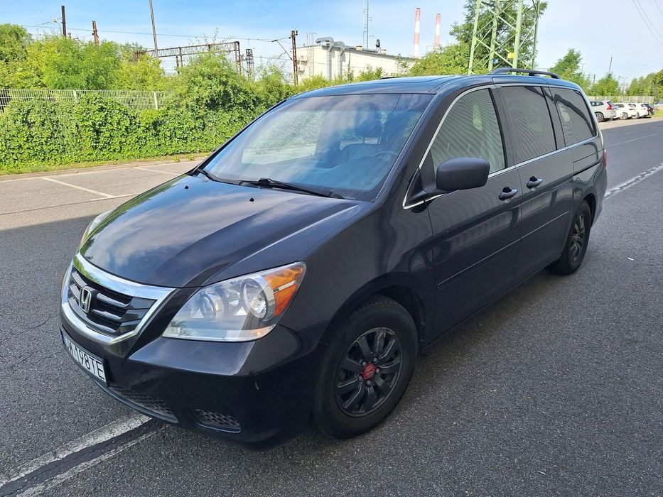 Honda Odyssey Samochód sprowadzony z USA nowy kupiony w komisie.