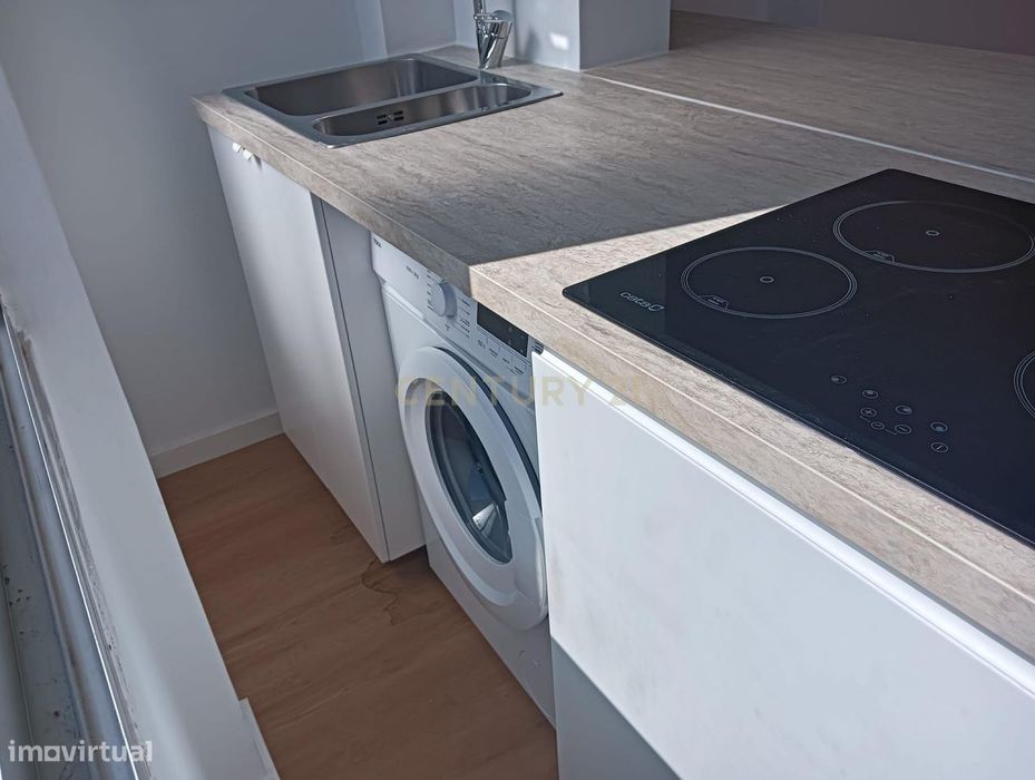 Apartamento T1 renovado – Amadora, Lisboa