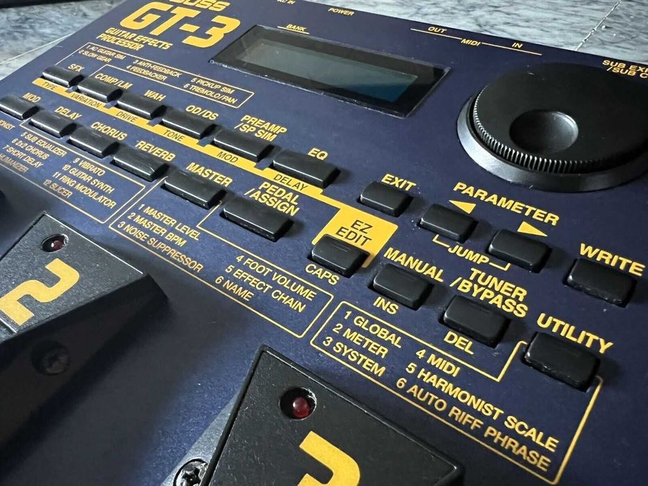 Troco Boss GT 3, Pedaleira para guitarra.