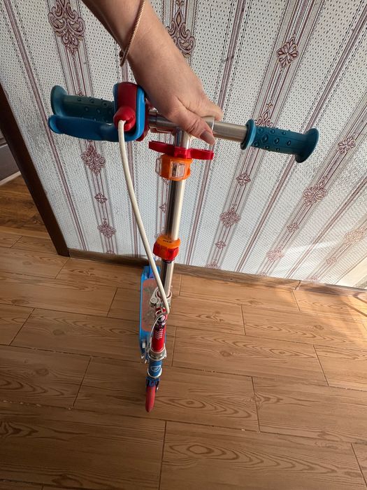 Дитячий самокат Oxelo — б/в, у хорошому стані