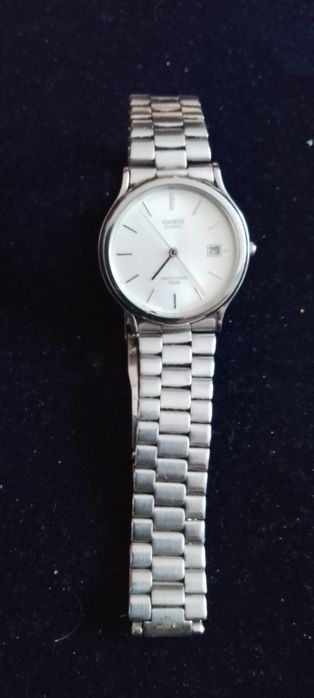 Zegarek Casio elektroniczny