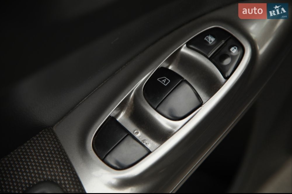 Nissan juke 2014 год