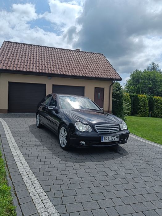 Mercedes-Benz SPORT EDITION C180 W203  1.8 Kompressor 143 km