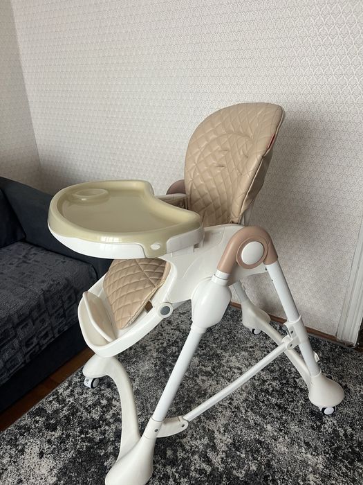 Крісло для годування Carrello