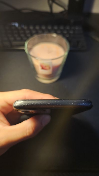 iPhone 11 – Funciona – SEM Face ID – Botão Volume (+) avariado