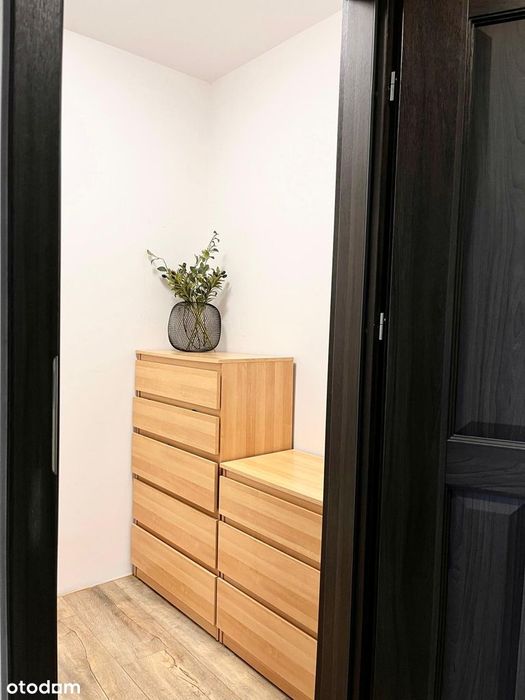 Przestronne 3 pokoje. 61m2 + 6m2