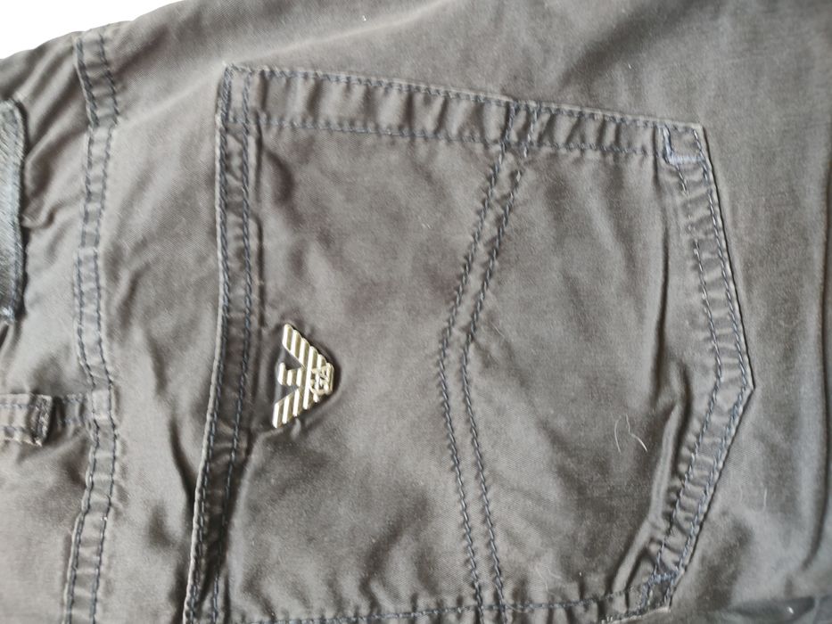 Spodnie Armani jeans.