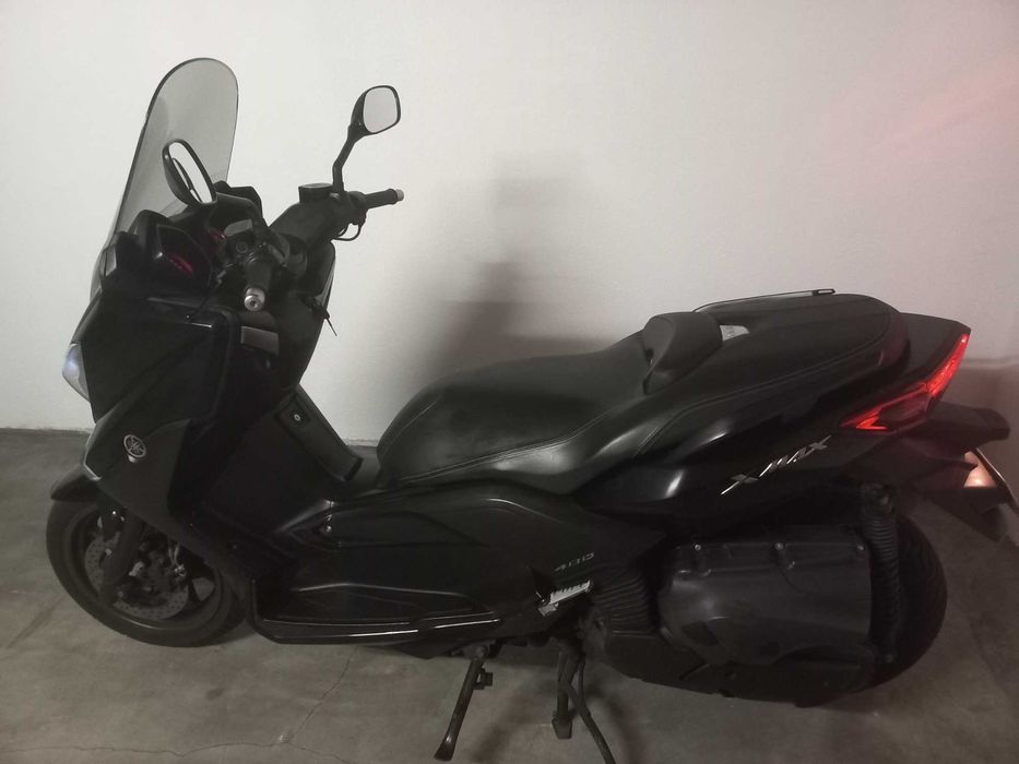 Yamaha xmax 400 como nova